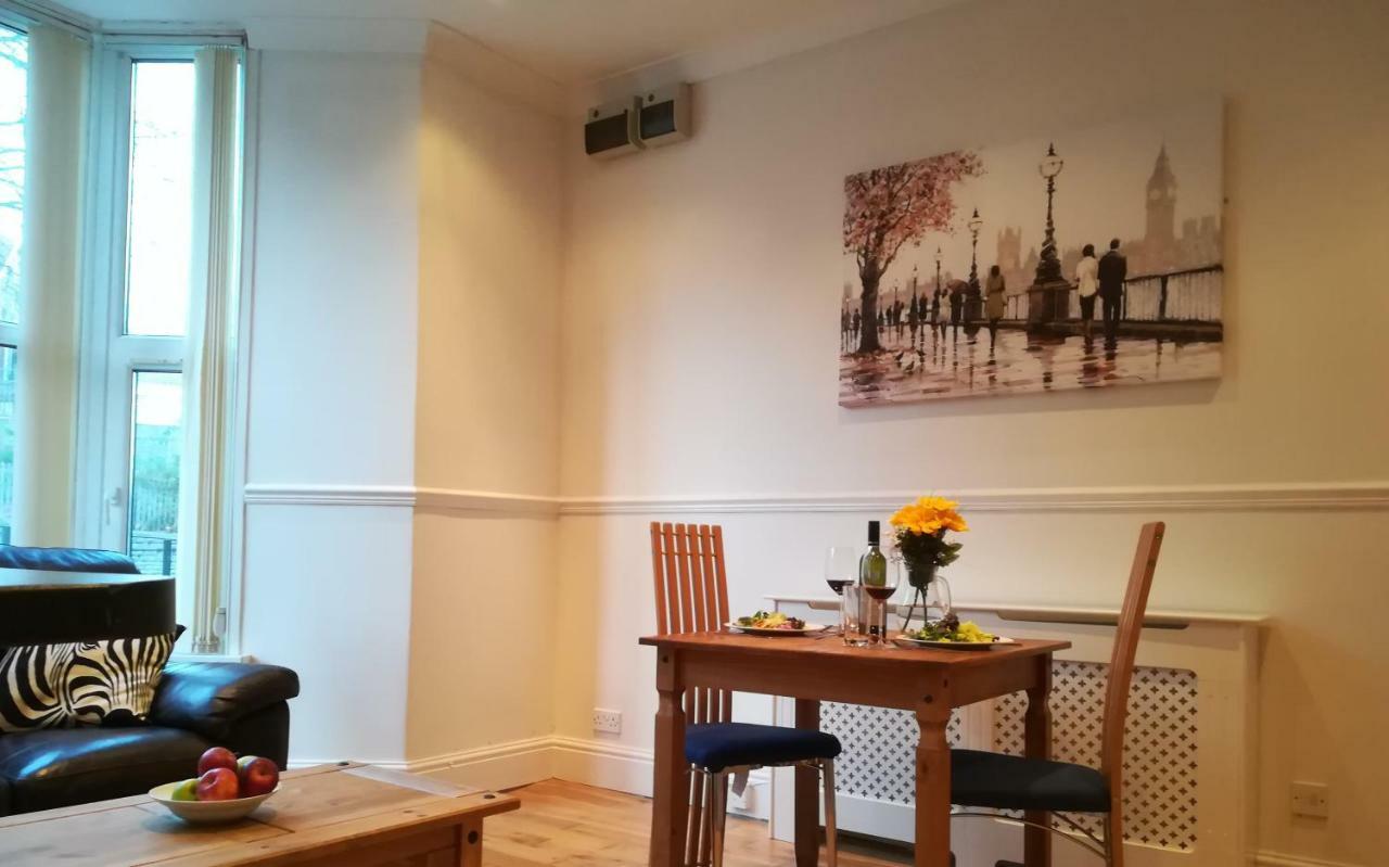 Bright And Airy, 1 Bedroom, Ground Floor Apartment, Uplands, スウォンジー エクステリア 写真